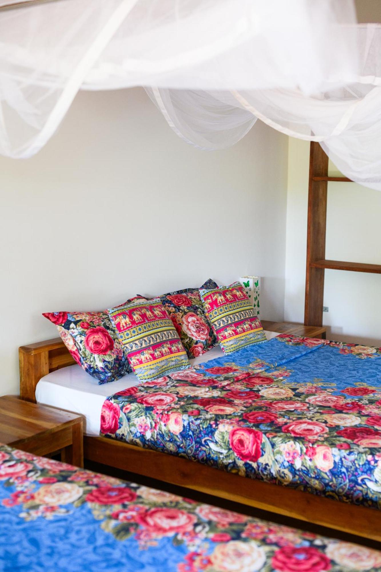 Relax Beach House Тангале Екстериор снимка