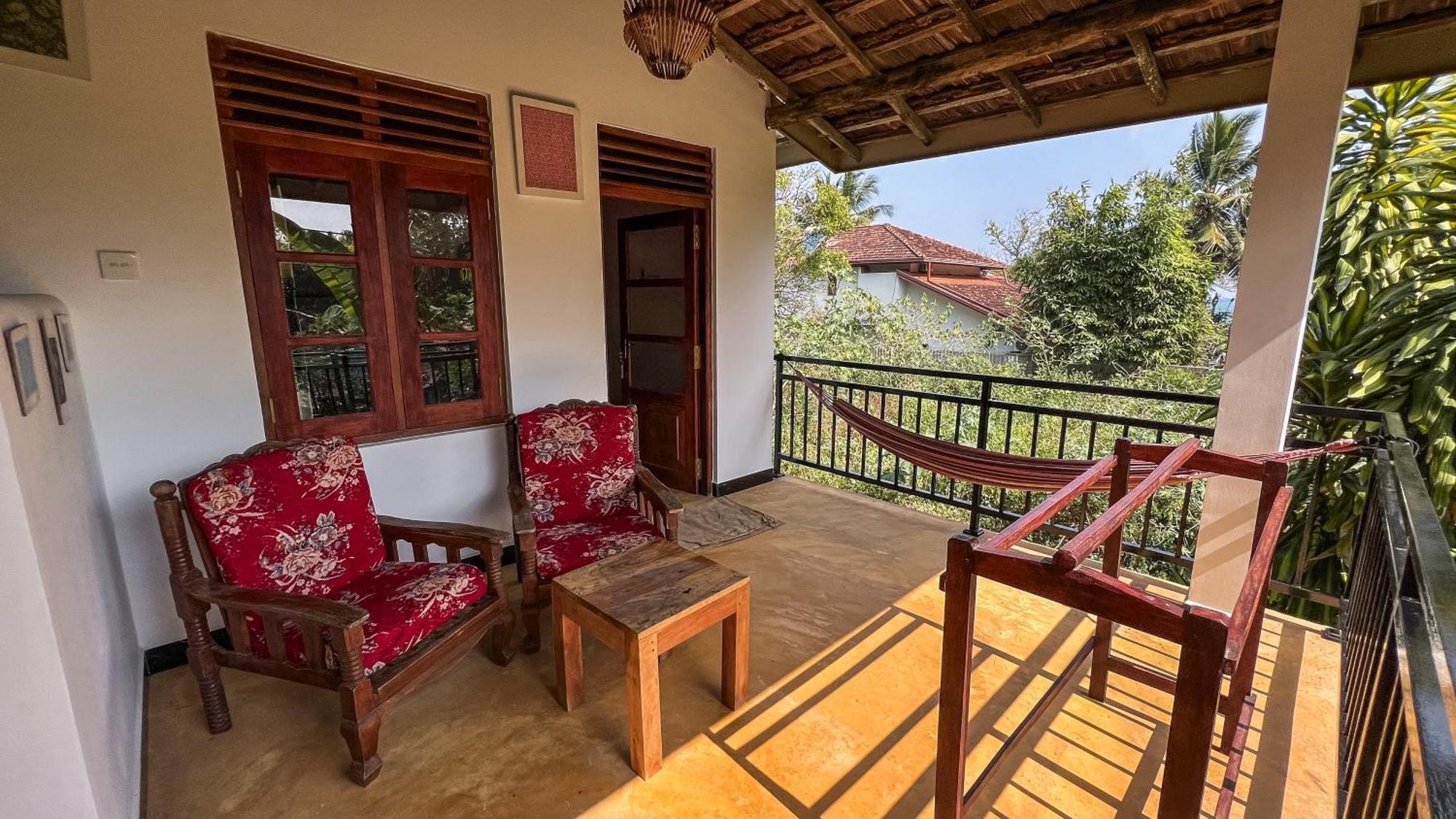 Relax Beach House Тангале Екстериор снимка