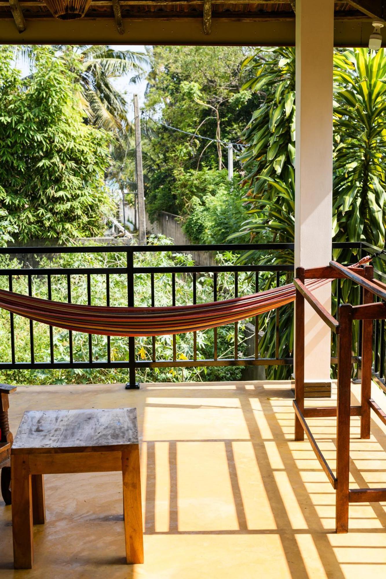 Relax Beach House Тангале Екстериор снимка