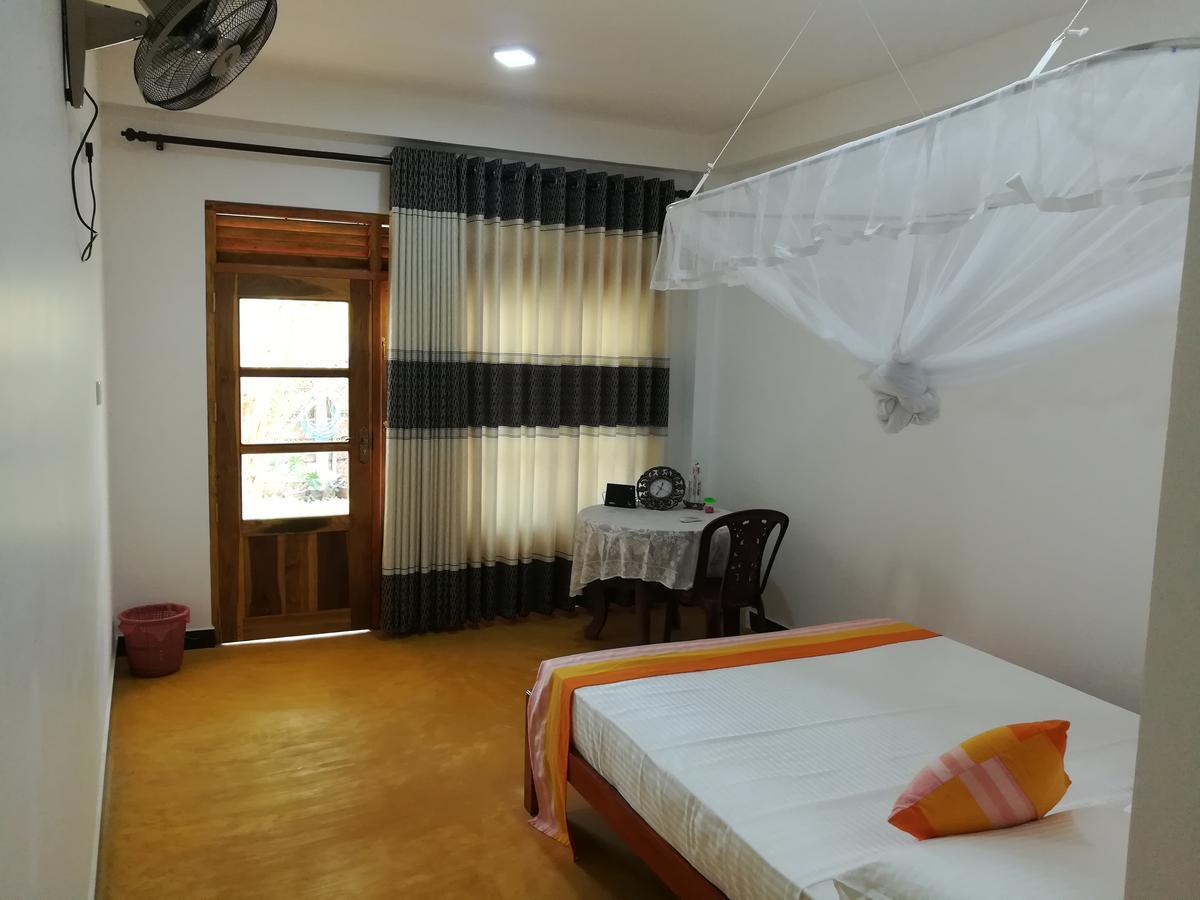 Relax Beach House Тангале Екстериор снимка