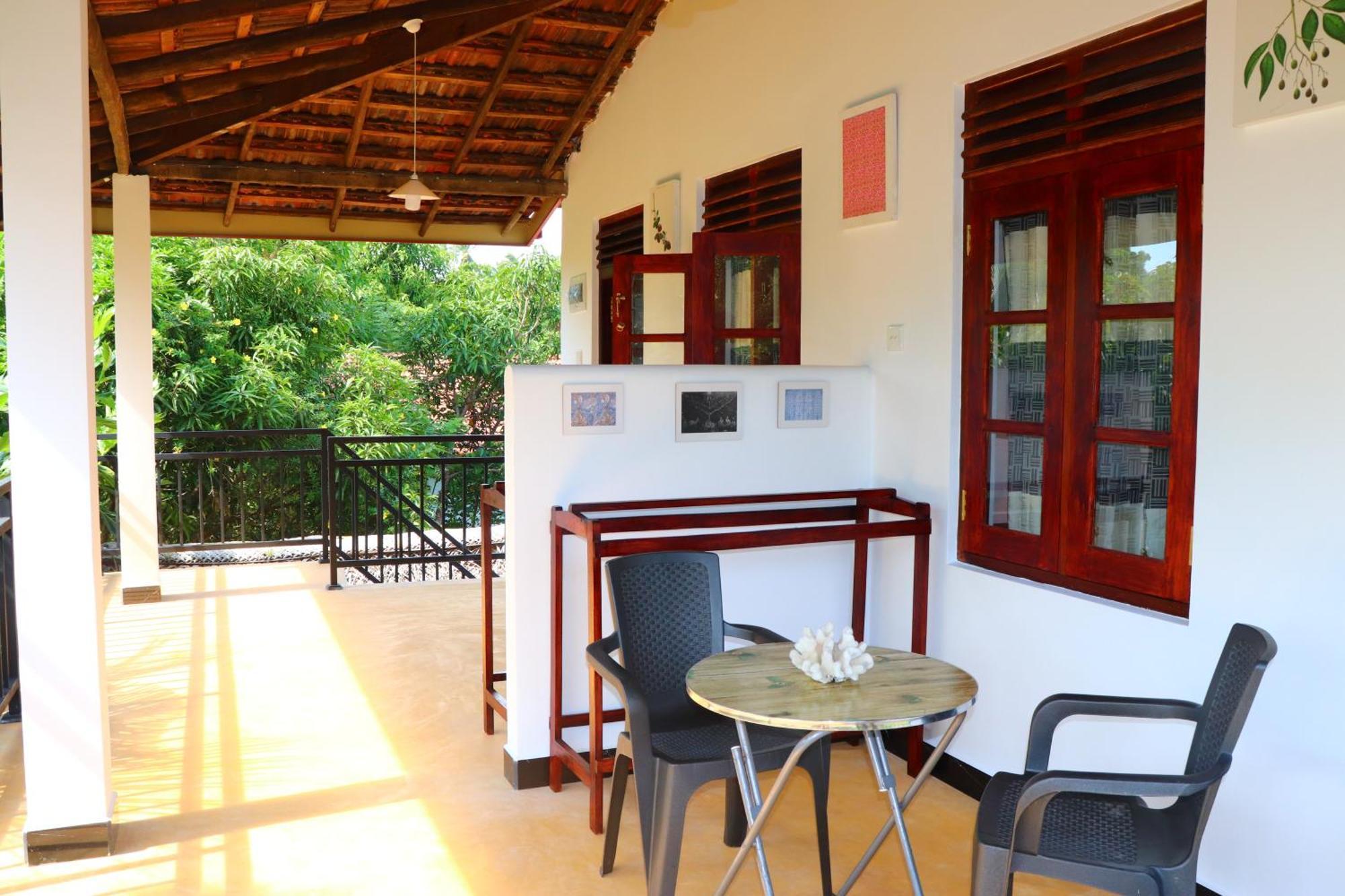 Relax Beach House Тангале Екстериор снимка