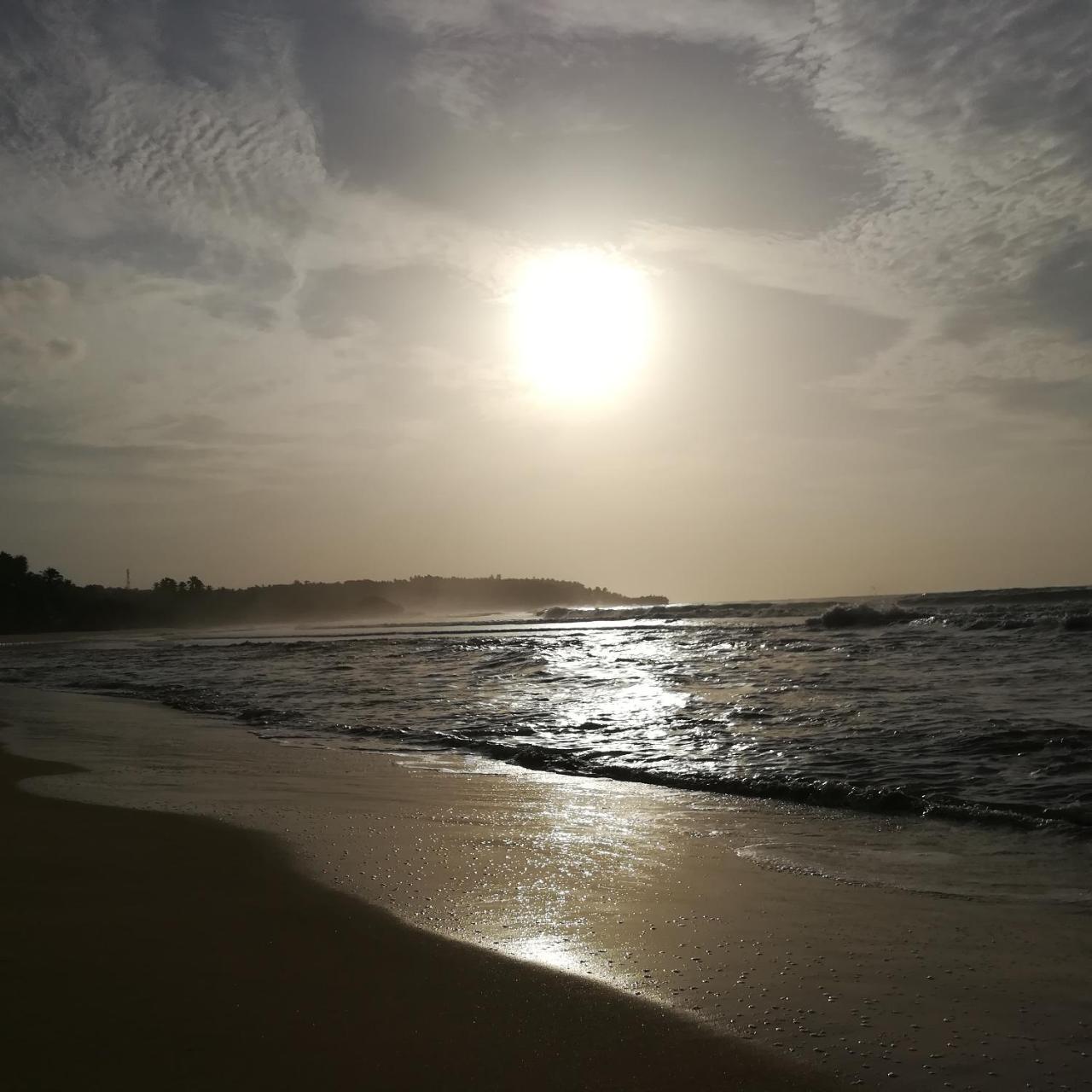 Relax Beach House Тангале Екстериор снимка
